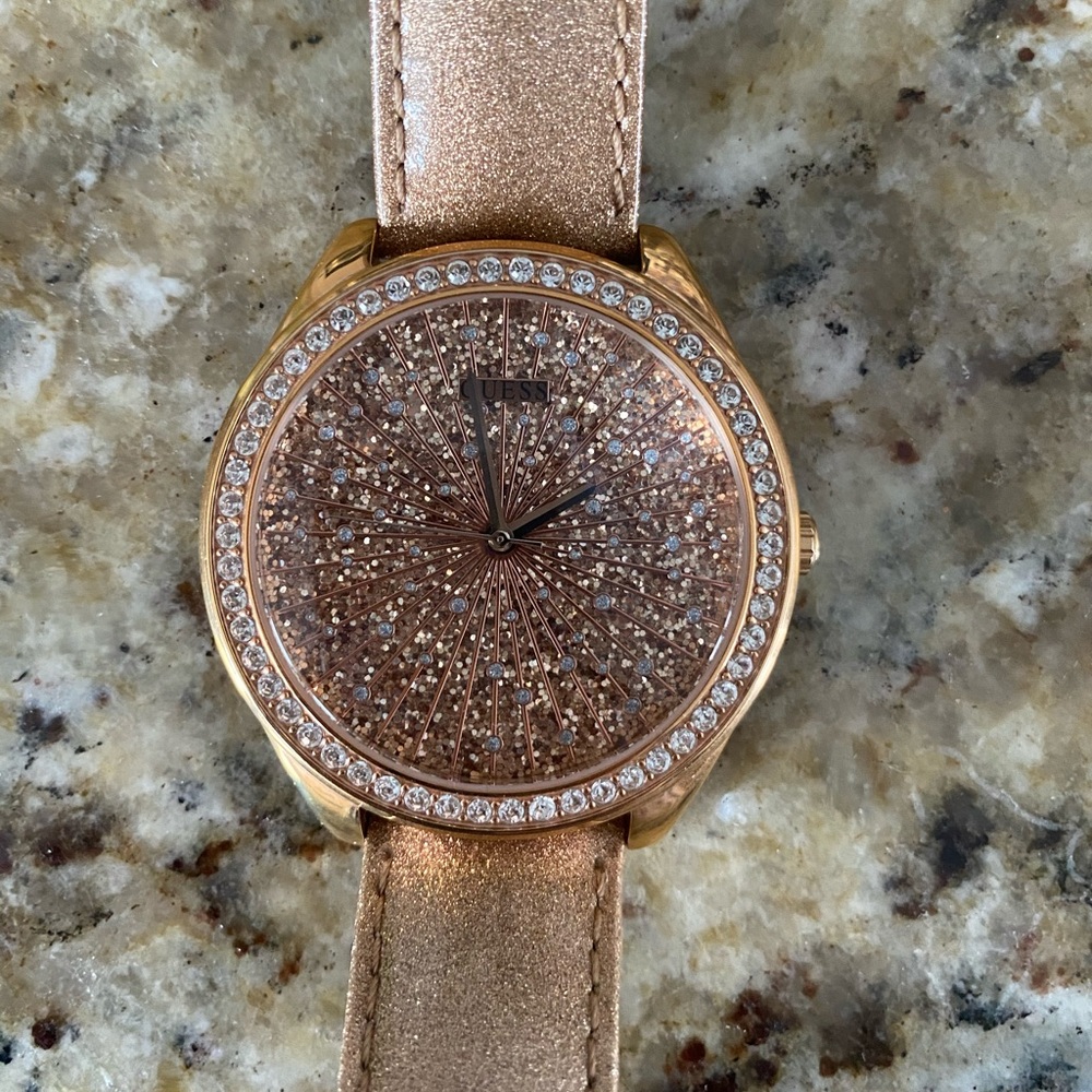 Guess Watch - Picture 2 of 2